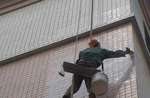 沈阳市卫生间漏水维修公司分享下沈阳市外墙防水的必要性。